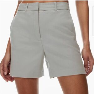 NEW Aritzia Babaton Agency Shorts 5” in Paloma